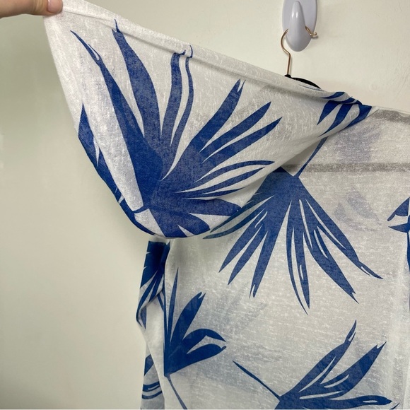 Cover Me women's White & Blue palm leaves hooded long sleeve swim coverup in L - Picture 6 of 7